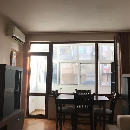 за -лазур Burgas City